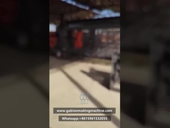 नेपाल ग्राहक ऑपरेटिंग गैबियन मेश मशीन | सिविल इंजीनियरिंग और बाढ़ नियंत्रण