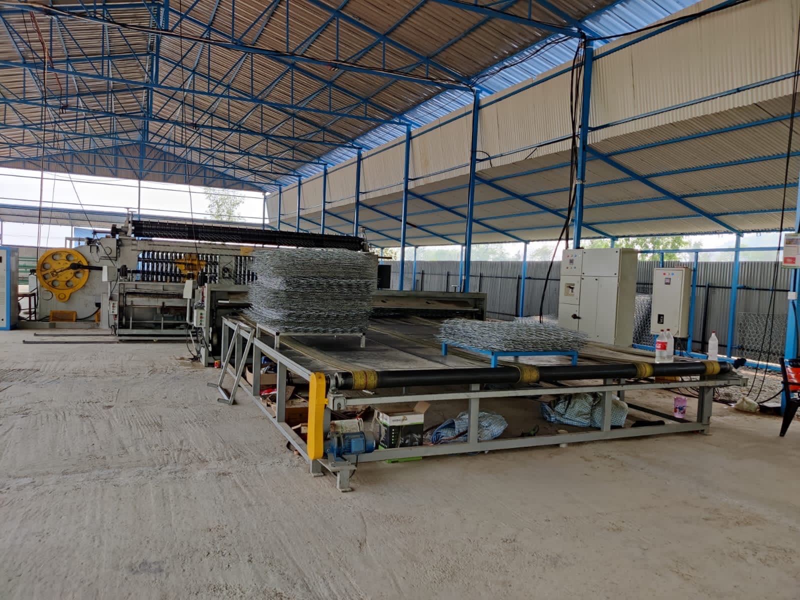 नवीनतम कंपनी ब्लॉग के बारे में Indian Customer Applies High-Speed Gabion Machine for River Protection