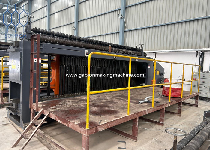 नवीनतम कंपनी ब्लॉग के बारे में What Specifications Should Buyers Confirm Before Ordering a Gabion Making Machine?