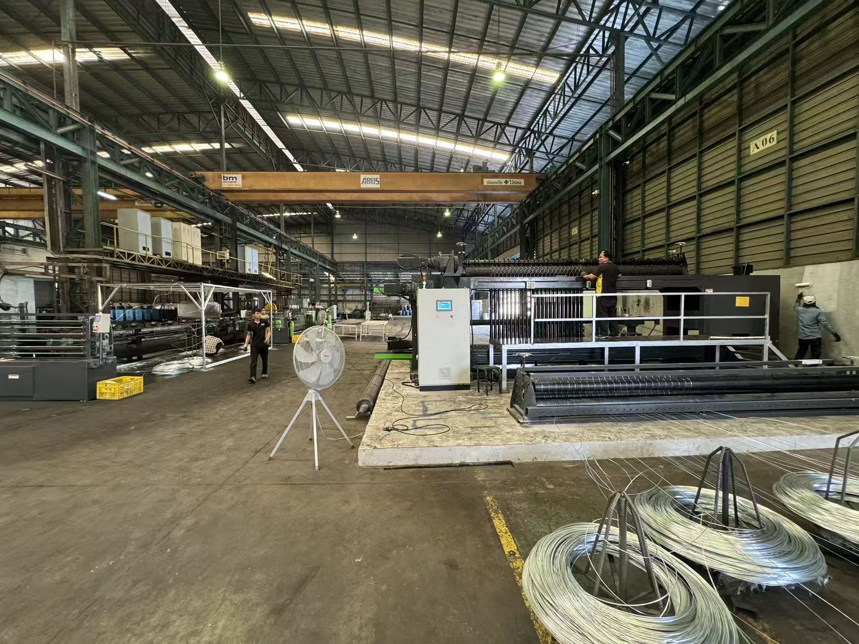 नवीनतम कंपनी ब्लॉग के बारे में What Causes Low Output in a Gabion Mesh Machine and How Can Production Efficiency Be Improved?