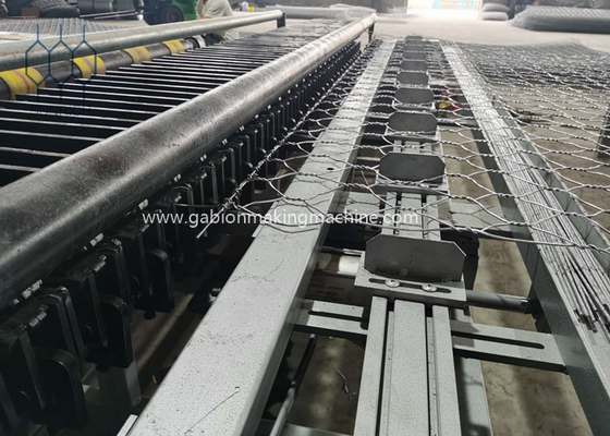 हेवी ड्यूटी गियर बॉक्स के साथ डबल ट्विस्ट के लिए 80x100 मिमी गेबियन बॉक्स एज रैपिंग मशीन