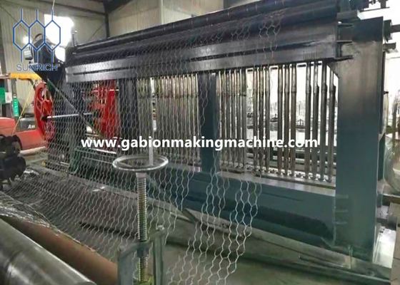 स्वचालित सर्वो मोटर पीएलसी नियंत्रण प्रणाली के साथ समायोज्य मोड़ लंबाई Gabion मशीन